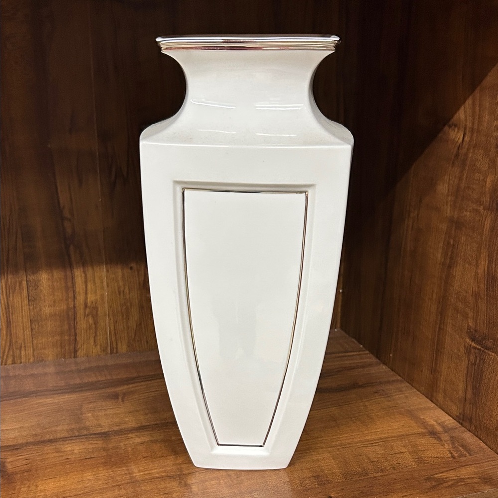 Lenox Elegant White Ceramic Vase